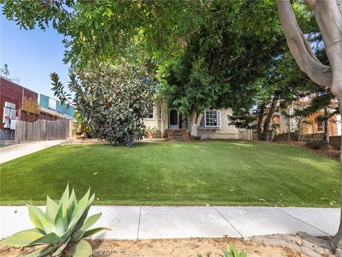 Photo of 329 East Maple Avenue Ave, El Segundo, CA 90245 (MLS # SB25245231)