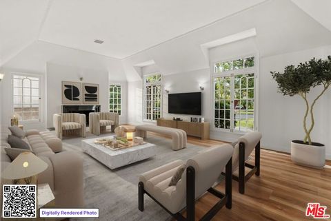 Photo of 512 N Elm Drive, Beverly Hills, CA 90210 (MLS # 26649591)