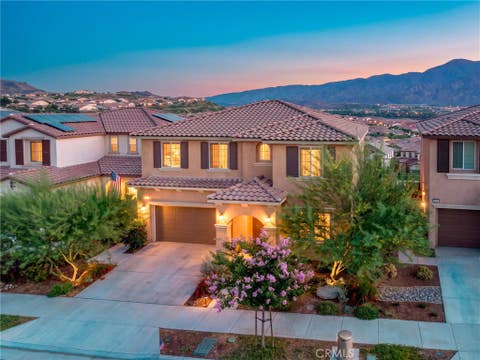 Photo of 11269 Finders Court, Corona, CA 92883 (MLS # SW26163829)