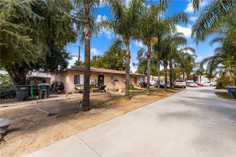 17924 Grand Lake Elsinore CA 92530