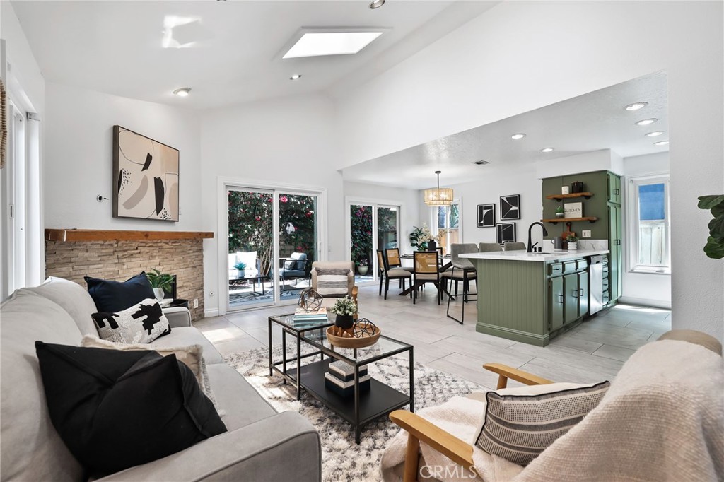 715 Oceanhill Drive