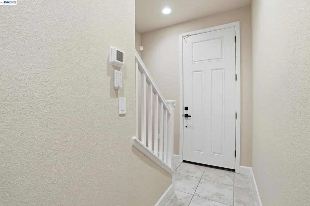 817 Tranquility Cir 4