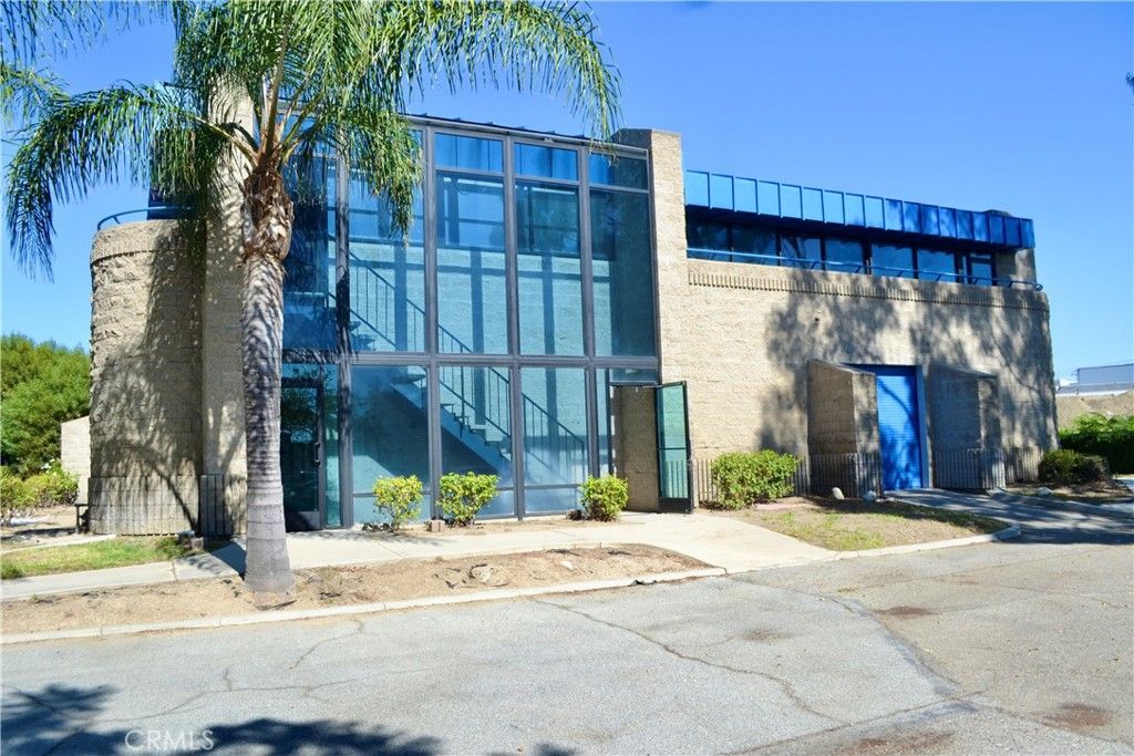 Photo of 9233 Charles Smith Ave, Rancho Cucamonga, CA 91730 (MLS # IV25245974)