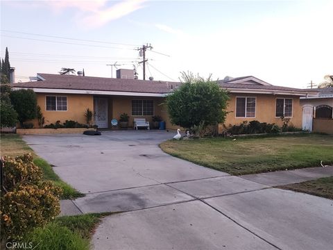 16139 Dianthus Avenue Fontana CA 92335