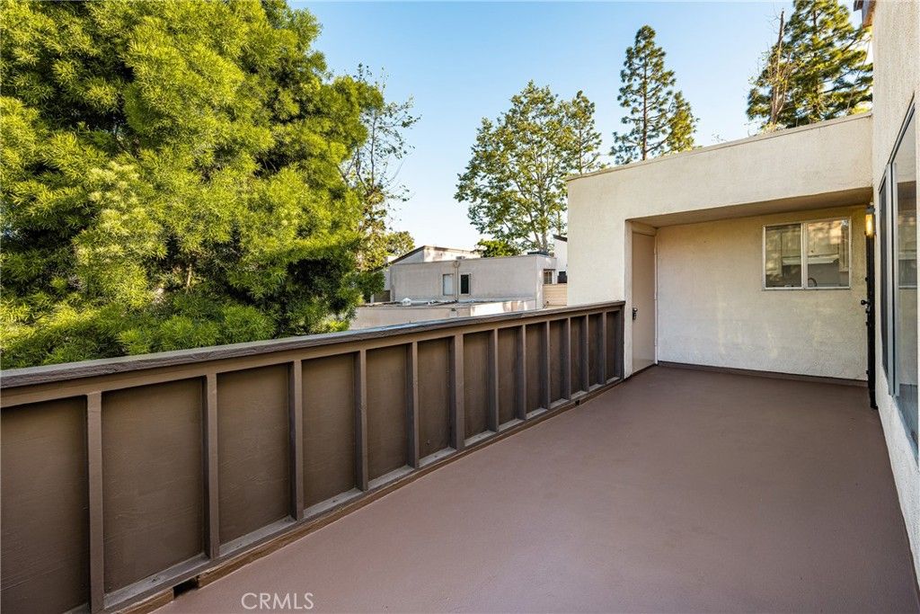 Photo of 1380 Cabrillo Park #G, Santa Ana, CA 92701 (MLS # PW26055357)