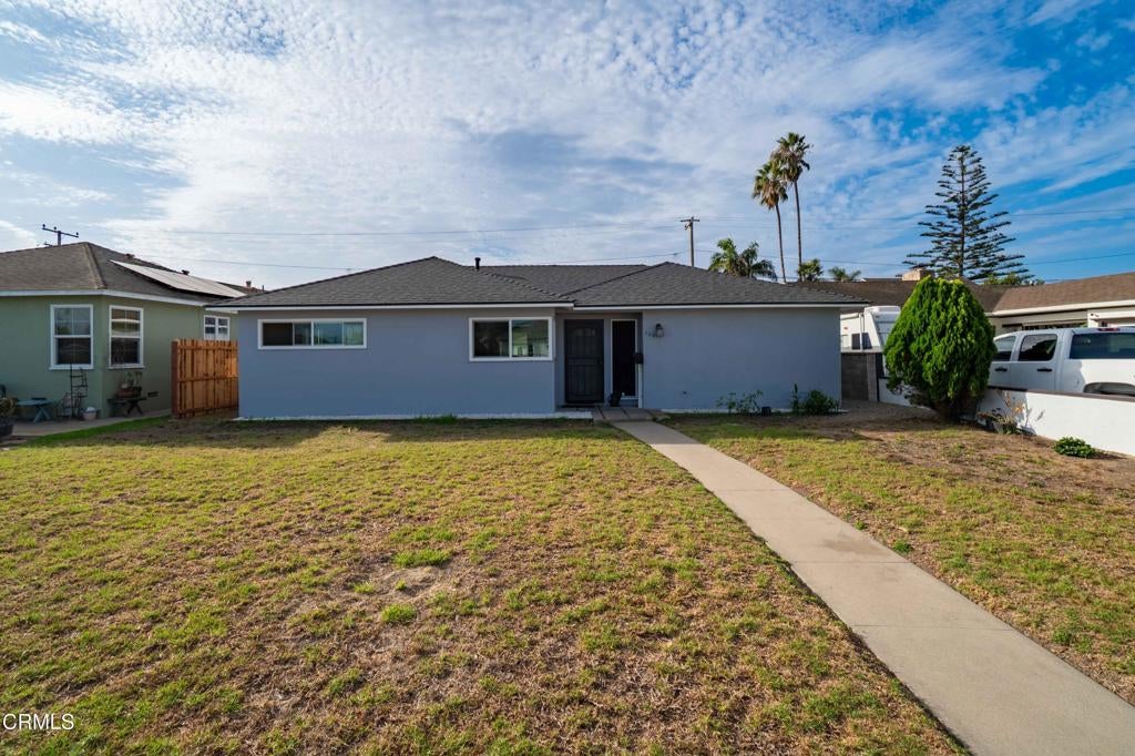 722 W Robert Avenue