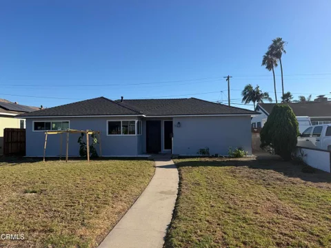722 W Robert Avenue, Oxnard, CA 93030 - MLS#: V1-39072