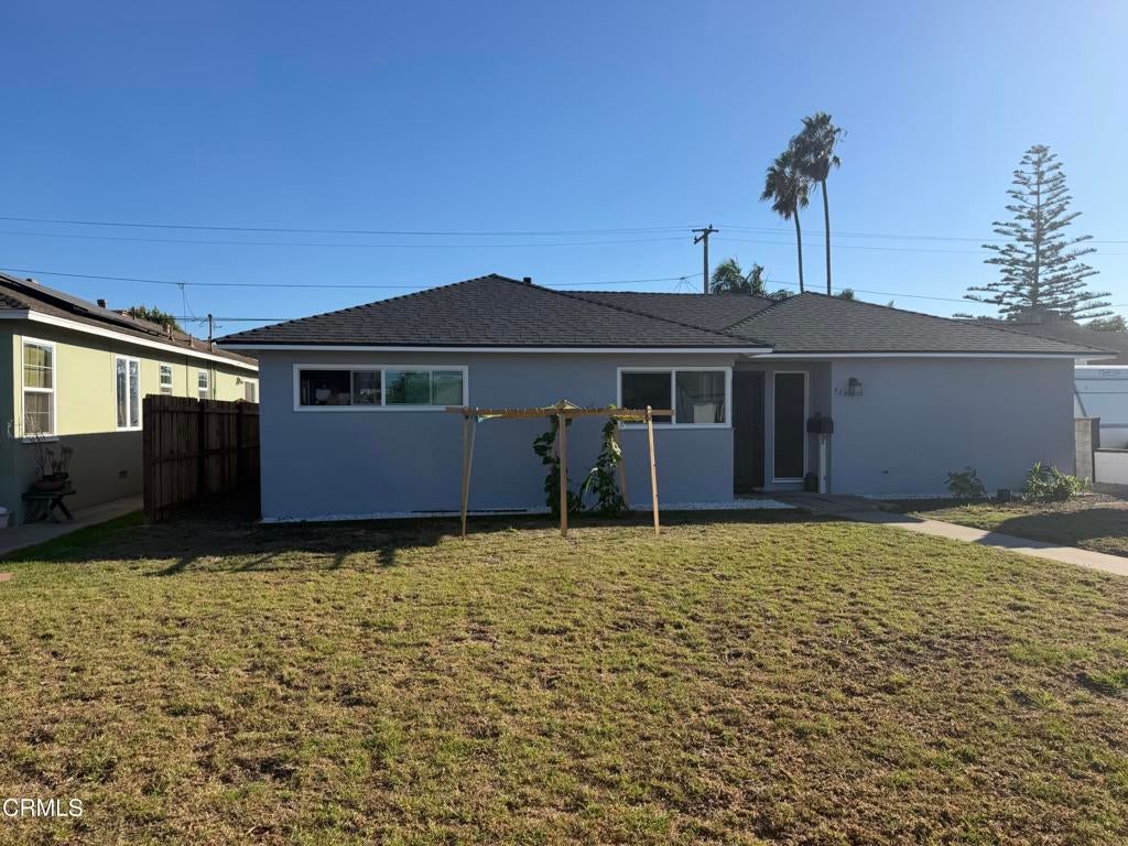 722 W Robert Avenue