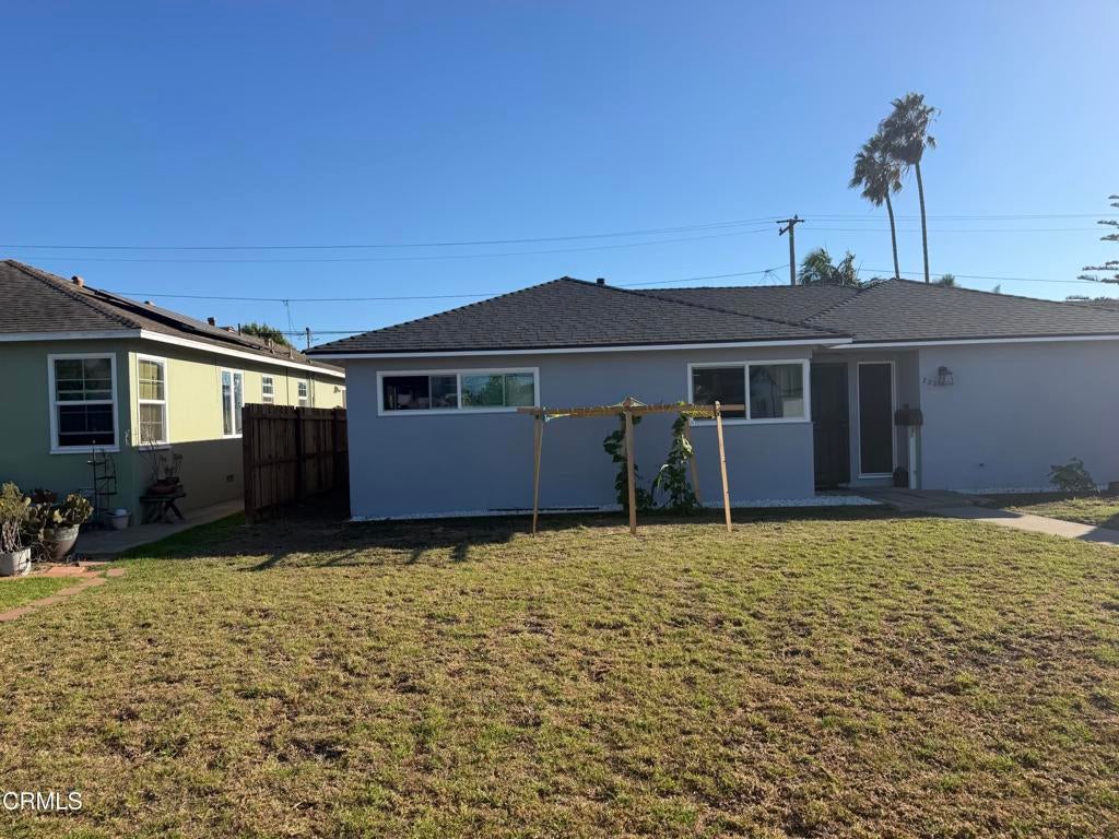 722 W Robert Avenue