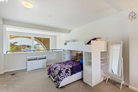 Tiny photo for 88 88 E 6Th St St #215, Pittsburg, CA 94565 (MLS # 41126354)