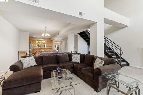 Tiny photo for 88 88 E 6Th St St #215, Pittsburg, CA 94565 (MLS # 41126354)