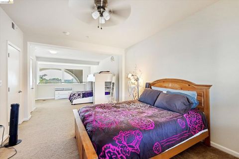 Tiny photo for 88 88 E 6Th St St #215, Pittsburg, CA 94565 (MLS # 41126354)