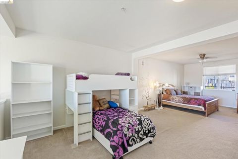 Tiny photo for 88 88 E 6Th St St #215, Pittsburg, CA 94565 (MLS # 41126354)