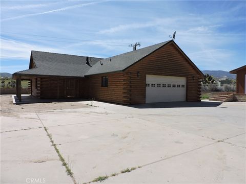 Photo of 5480 Sunnyslope RD, Phelan, CA 92371 (MLS # HD26106024)