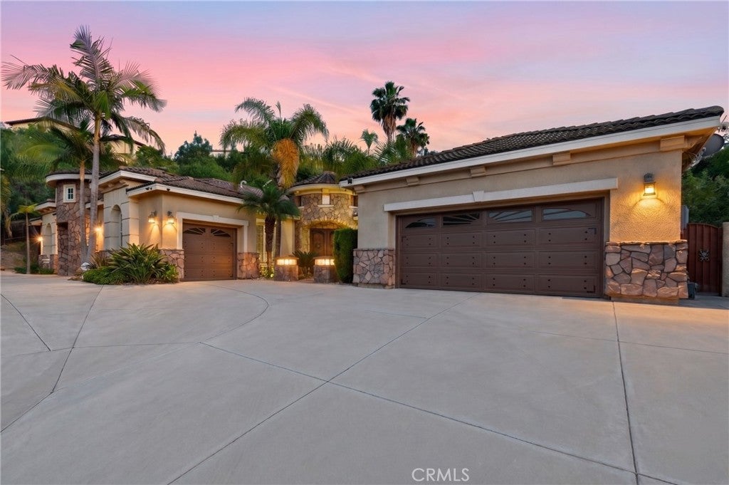 2810 Countrywood Lane
