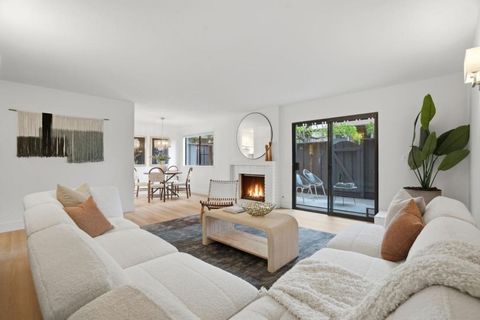 Photo of 610 Gilbert Avenue #32, Menlo Park, CA 94025 (MLS # ML82041034)