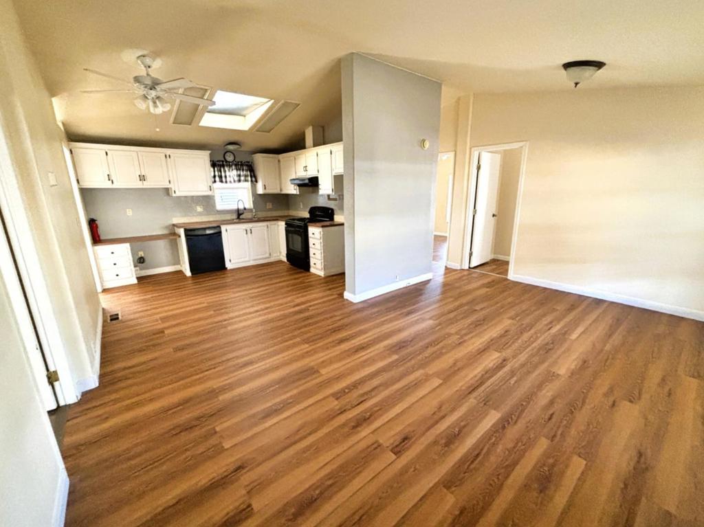 212 Rodeo Drive 212