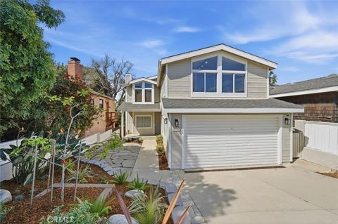Photo of 3609 Walnut Ave, Manhattan Beach, CA 90266 (MLS # SB26055526)