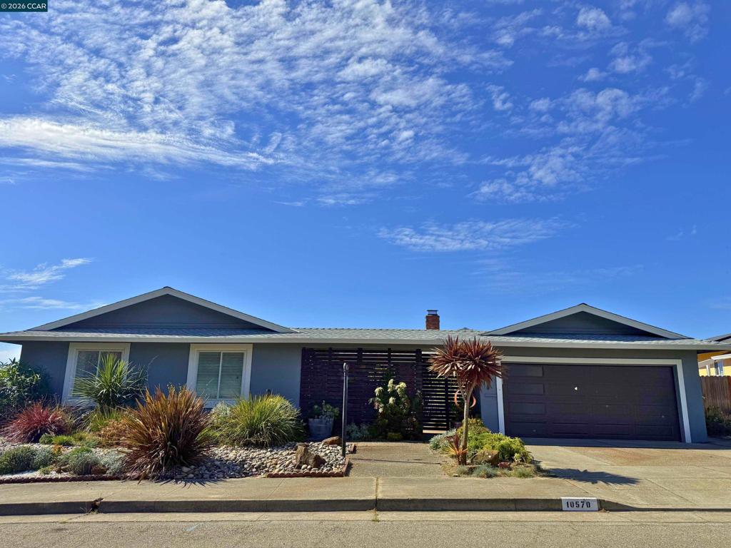10570 Englewood Dr