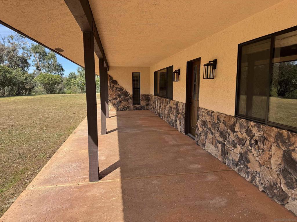 1394 Peutz Valley Road