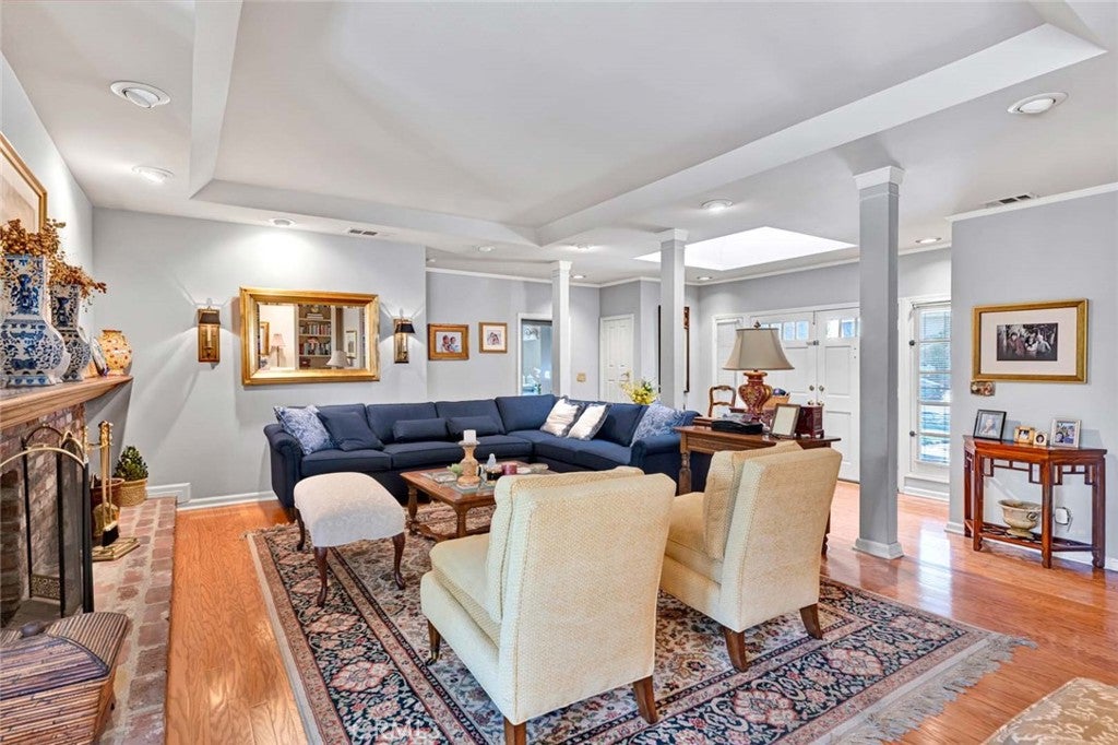 1329 W Park
