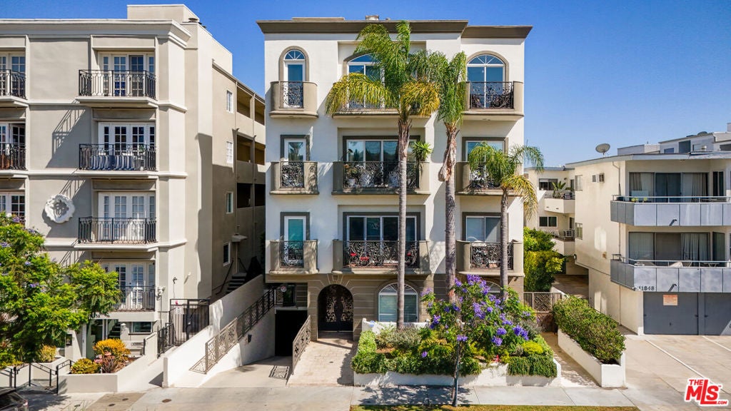 11840 Dorothy Street 302