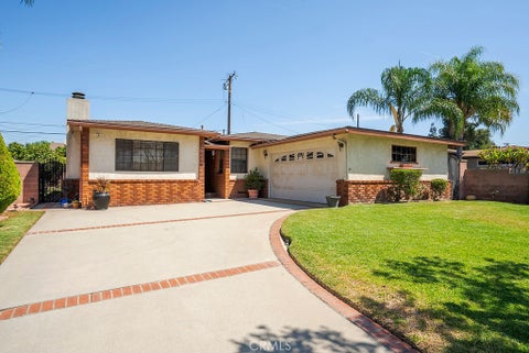 Photo of 347 W Alcross ST, Covina, CA 91722 (MLS # CV26175691)