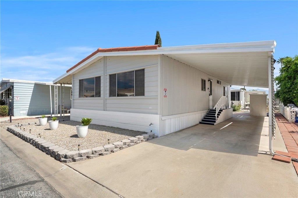 5001 W Florida 106