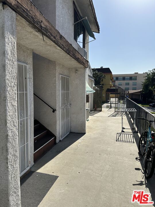 1001 Orange Grove Avenue