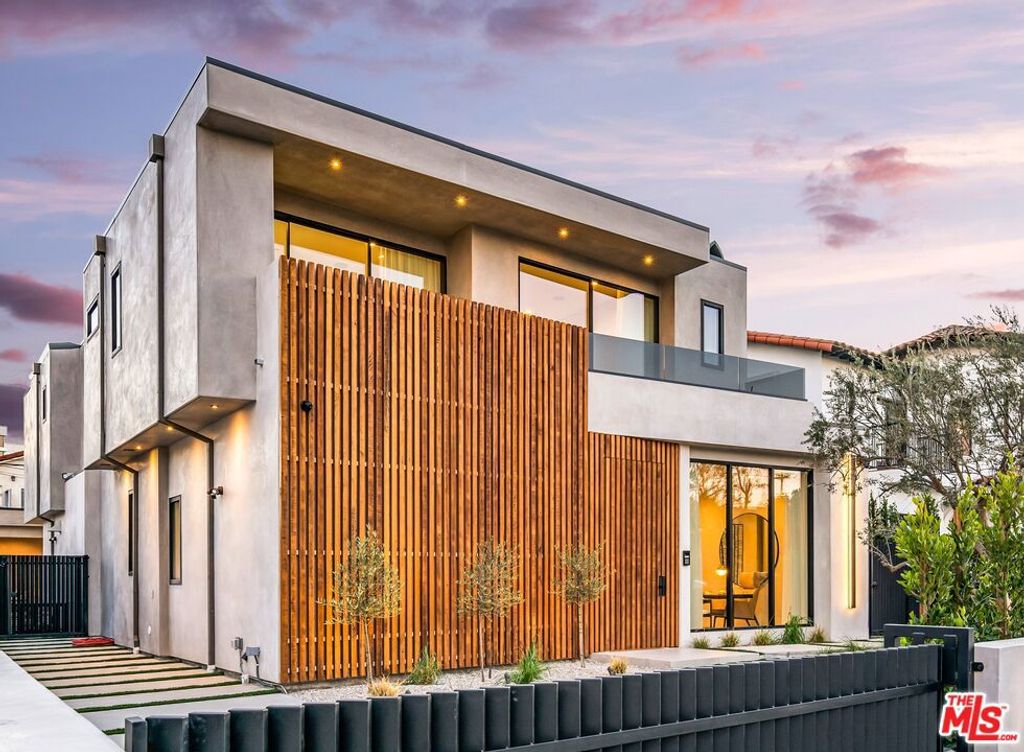 Photo of 6660 Maryland Drive, Los Angeles, CA 90048 (MLS # 26669617)