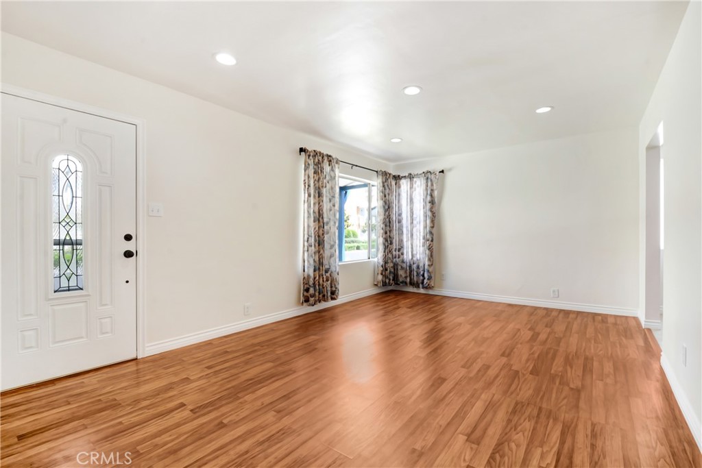 5526 W 117th Street