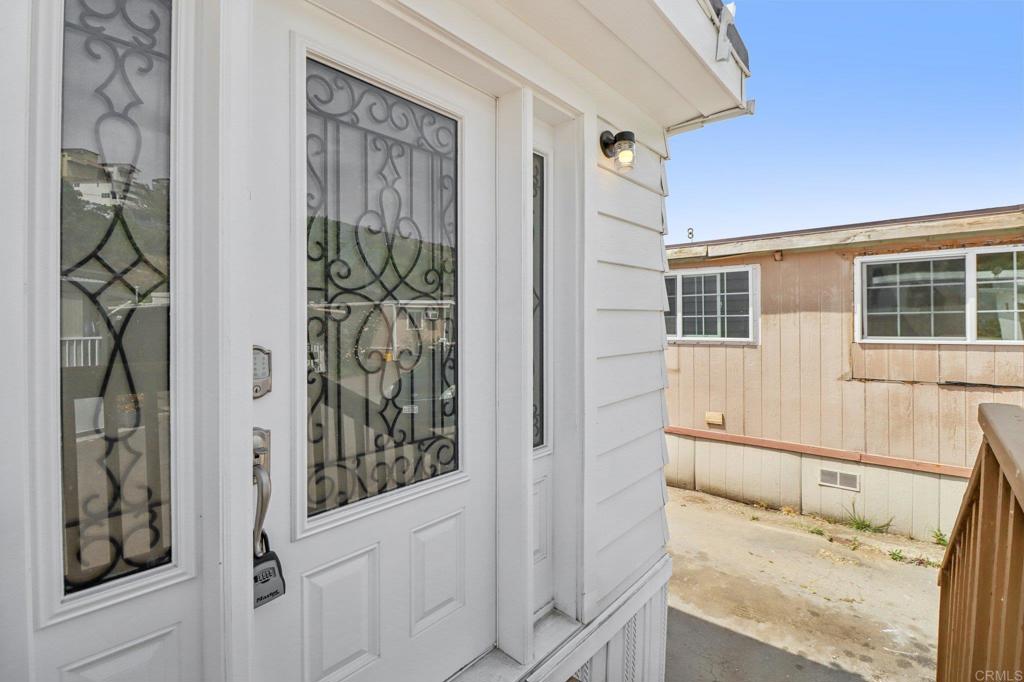 1200 Grand Avenue 66