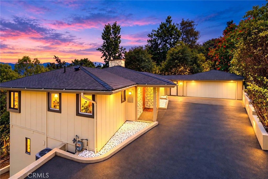 859 Saint Katherine Drive