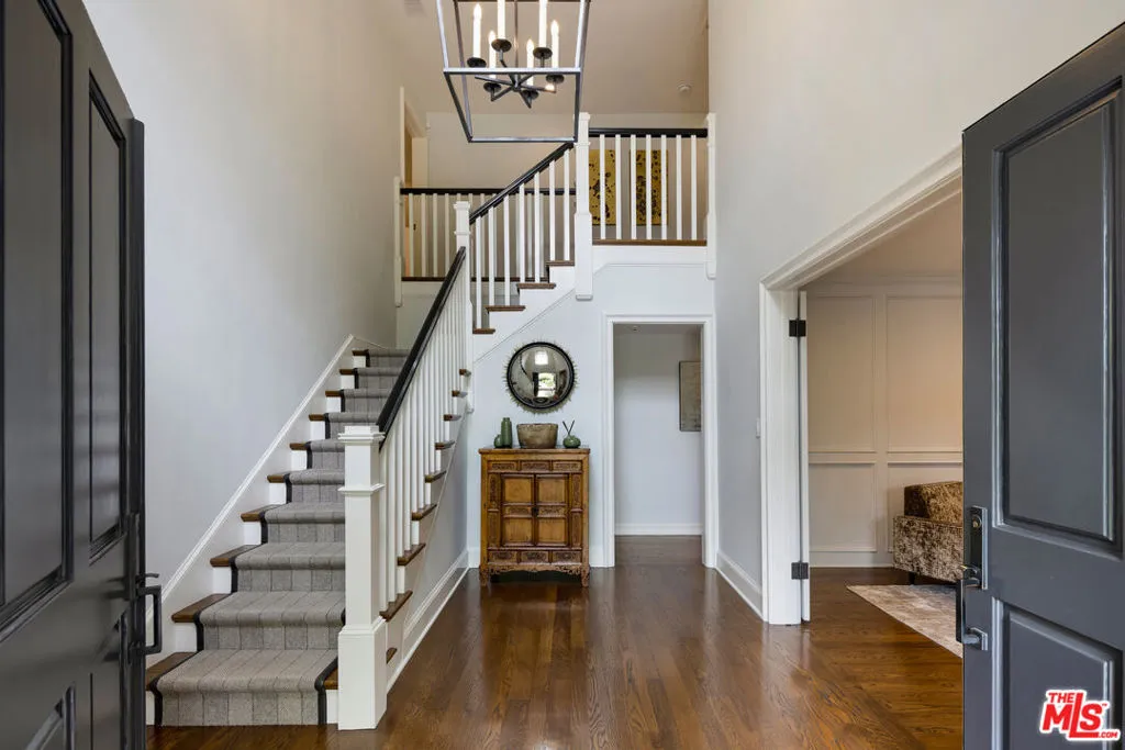 Los Angeles, California 90049, United States, 4 Bedrooms Bedrooms, ,5 BathroomsBathrooms,Residential,Active,127249