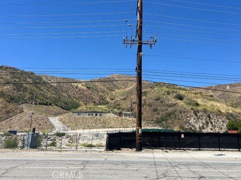 Photo of 17559 Sierra Highway, Canyon Country, CA 91351 (MLS # SR26097576)