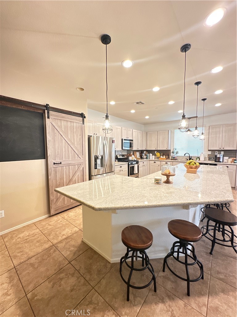 25362 Lone Acres