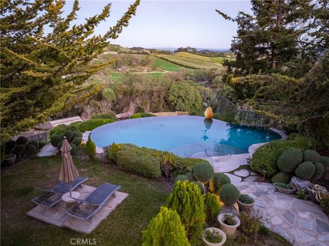 Tiny photo for 5405 Vineyard Drive, Paso Robles, CA 93446 (MLS # NS26060975)