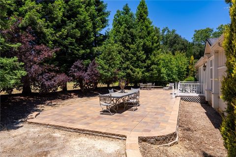 Tiny photo for 5405 Vineyard Drive, Paso Robles, CA 93446 (MLS # NS26060975)