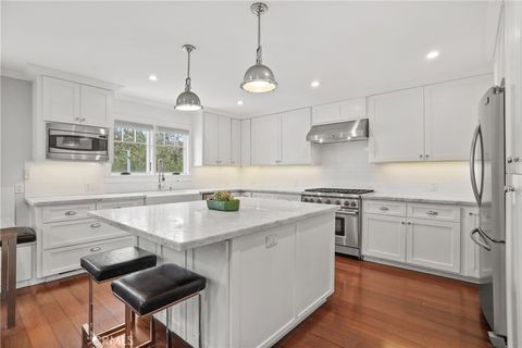 2520 Cliff Drive Newport Beach CA 92663
