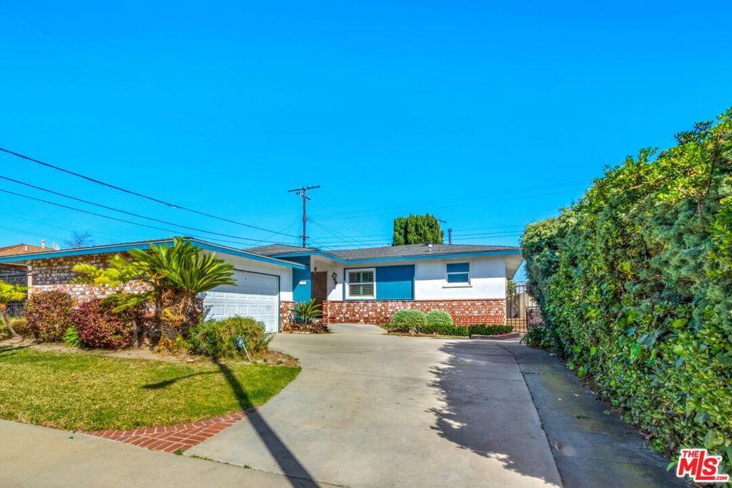 Photo of 13504 S Wilkie Avenue, Gardena, CA 90249 (MLS # 26662225)