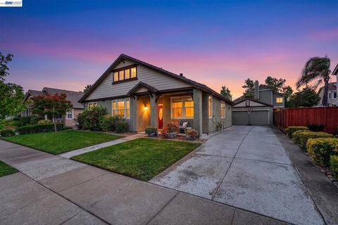 Photo of 1801 Altamar Way Way, Livermore, CA 94551 (MLS # 41130760)