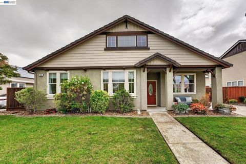 Photo of 1801 Altamar Way Way, Livermore, CA 94551 (MLS # 41130760)