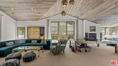 Photo of 11662 Duque Drive, Studio City, CA 91604 (MLS # 26656115)