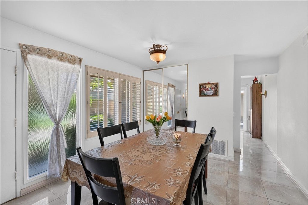 18237 Solano River Court, Fountain Valley CA 92708 - Photo 11