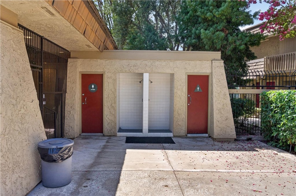 18237 Solano River Court, Fountain Valley CA 92708 - Photo 35