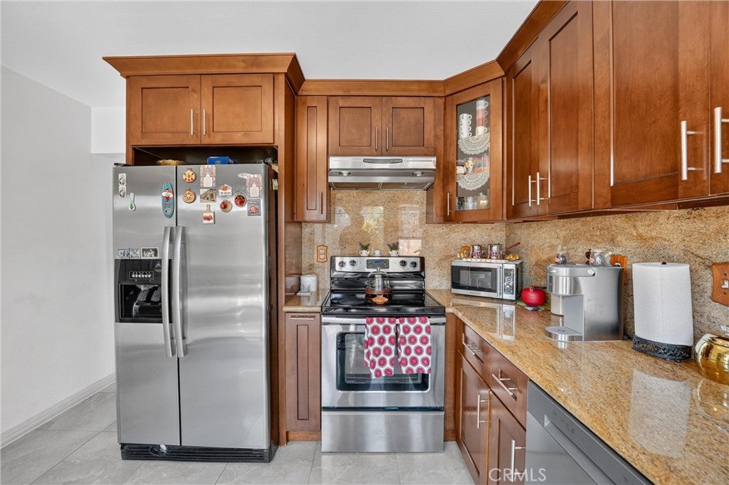 18237 Solano River Court, Fountain Valley CA 92708 - Photo 17