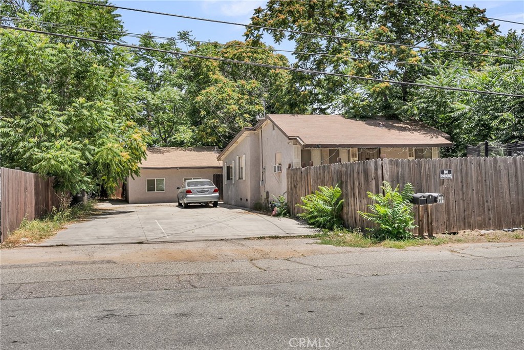 Charming 1940s triplex with unit make up of 1 (2 bed, 1 bath), 1 (1 bed, 1 bath) and one studio. Total rental income for the property is at $4,080 per month with Unit C on a month to month lease while Units A & B are on active leases. Utilities (electric, gas, sewer, water, trash) paid for by tenants. Located within a terrifically quiet and friendly Beaumont community. Conveniently nearby several parks and recreation areas to explore such as Sunshine Park, Mountain View Park, Wildflower Park, DeForge Community Park, and Star Carlton Park. Outstandingly close to I-10 for a stress-free and efficient commute. Ideal location offering multiple dining and retail options to choose from. All units have a shared laundry room. All information in the Analysis portion is from 2024 Owner Statement. Owner statements from property management company are included in the supplements for your review from all of 2024 and from May of 2025. Interior photos of the units are available upon request.
