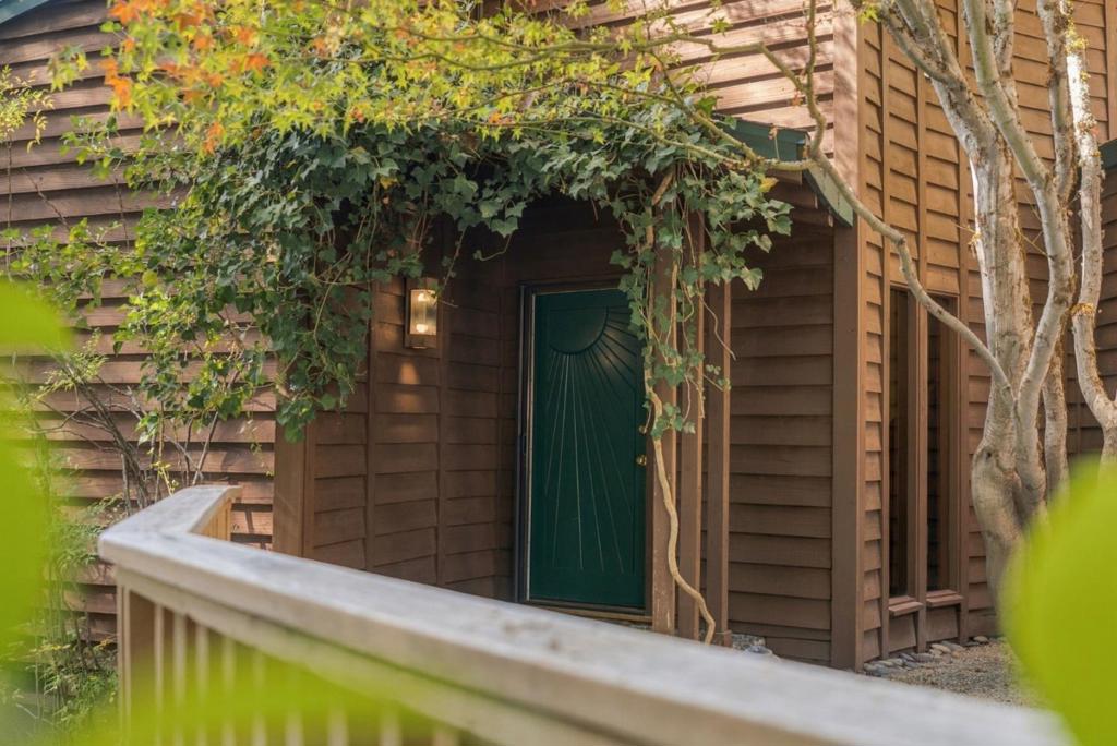 171 Tradewinds Drive