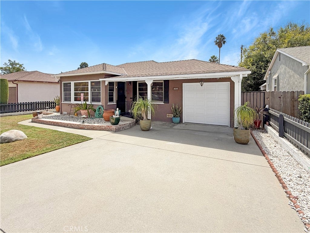 3618 E Del Mar Boulevard