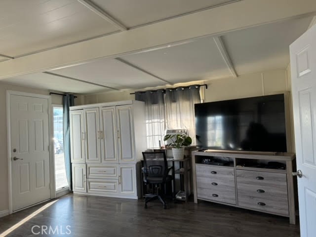 15621 Beach Boulevard 35